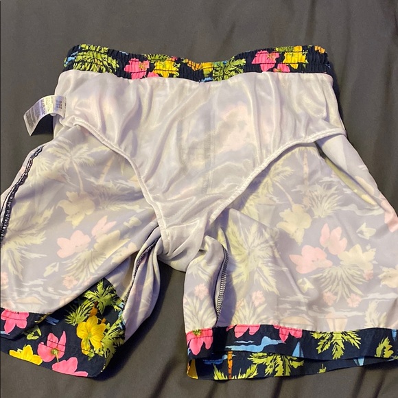 Old Navy Pink and Yellow Tropical Shorts - Picture 4 of 5